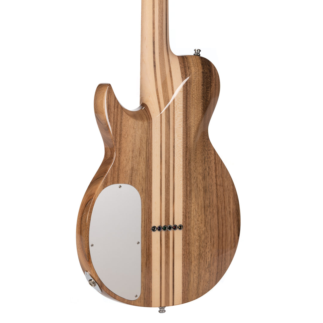 Dos en noyer français et érable sycomore de la guitare Nina De Leeuw, manche traversant visible
