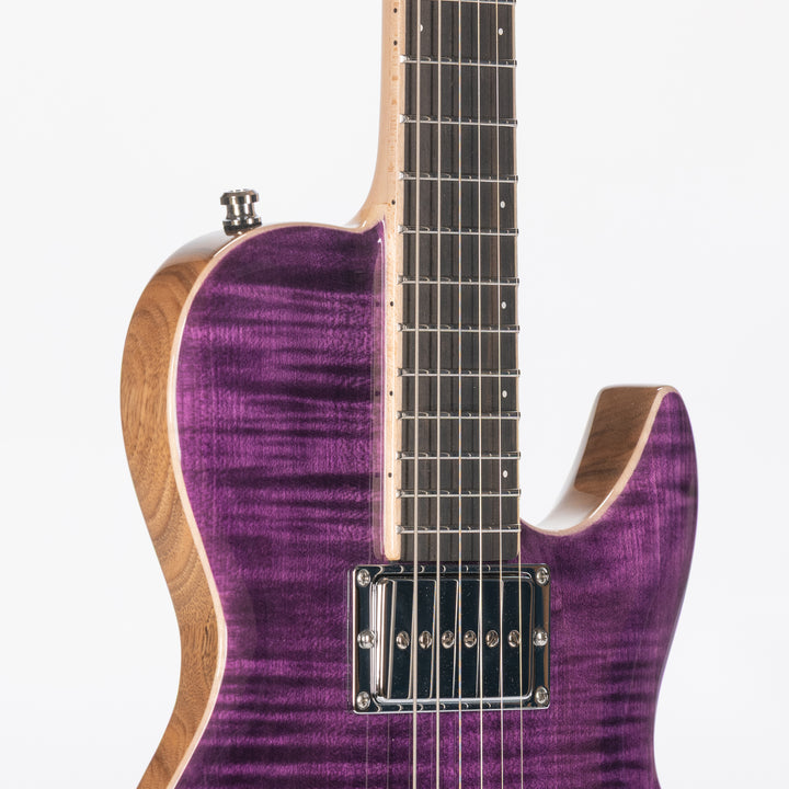 Guitare Nina De Leeuw, table en érable ondé teinte Lavender Fields of Provence, close up face