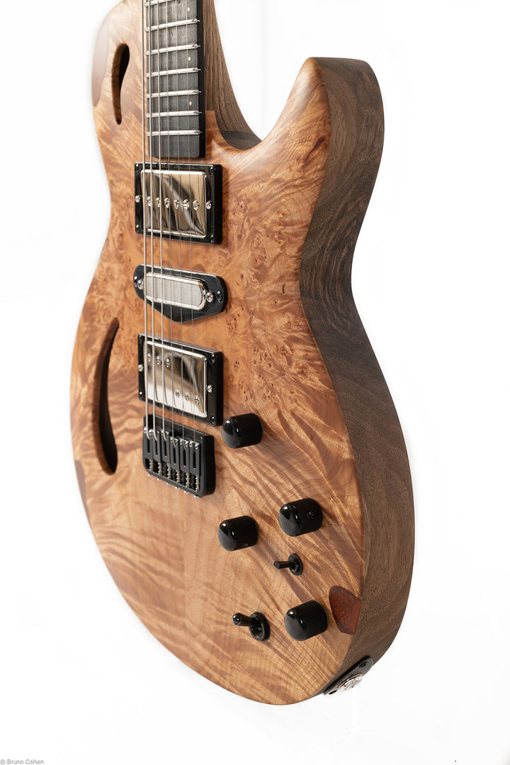 [CUSTOM SHOP] NINA Custom "PLUME"