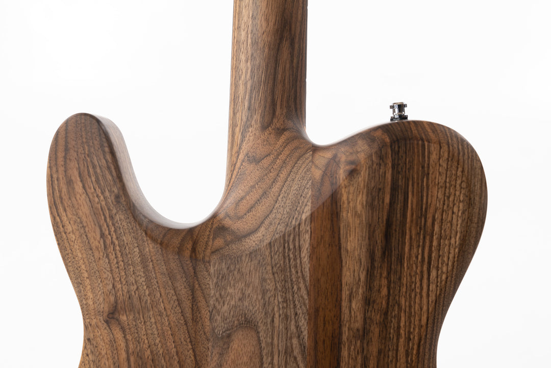 TC_AIR_Kintsugi_Natural_Back_close_up_body_neck_De_Leeuw_Guitars_Paris_Made_in_France_Luthier_Guitar_Maker_France_Neck_Through_Manche_Traversant
