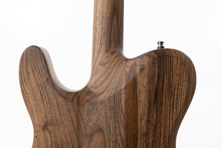 TC_AIR_Kintsugi_Natural_Back_close_up_body_neck_De_Leeuw_Guitars_Paris_Made_in_France_Luthier_Guitar_Maker_France_Neck_Through_Manche_Traversant