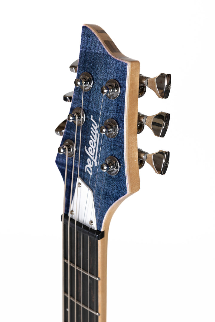 Nina_Guitar_Deep_Blue_Glossy_Varnish_Close_Up_Head_Side_1_De_Leeuw_Guitars_Paris_Made_in_France_Luthier_Guitar_Maker_France_Neck_Through_Manche_Traversant