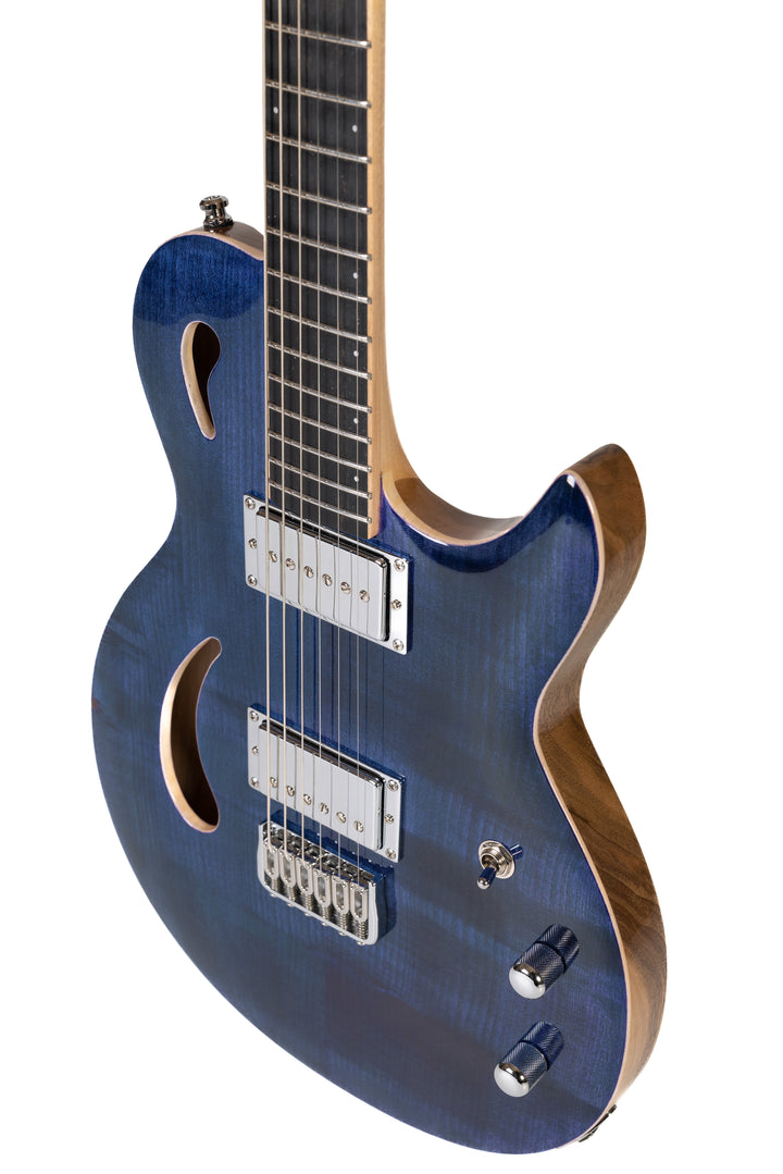 Nina_Guitar_Deep_Blue_Glossy_Varnish_Close_up_side_3_De_Leeuw_Guitars_Paris_Made_in_France_Luthier_Guitar_Maker_France_Neck_Through_Manche_Traversant