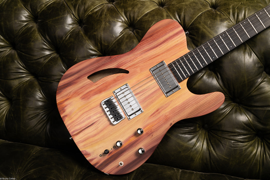    TC_AIR_Fire_01_Front_close_up_2_De_Leeuw_Guitars_Paris_Made_in_France_Luthier_Guitar_Maker_France_Neck_Through_Manche_Traversant