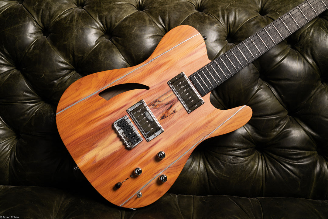     TC_AIR_Fire_02_front_2_close_up_De_Leeuw_Guitars_Paris_Made_in_France_Luthier_Guitar_Maker_France_Neck_Through_Manche_Traversant