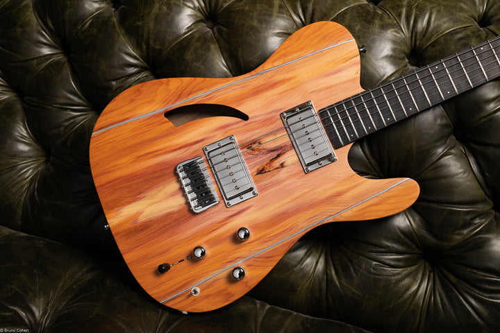 TC_AIR_Fire_02_front_3_close_up_De_Leeuw_Guitars_Paris_Made_in_France_Luthier_Guitar_Maker_France_Neck_Through_Manche_Traversant
